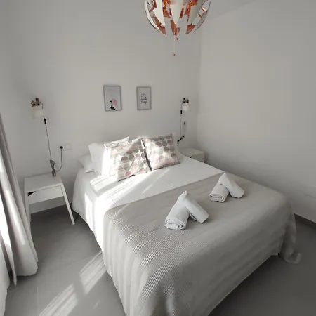 Residencial Pinos 3 דירה נרחה