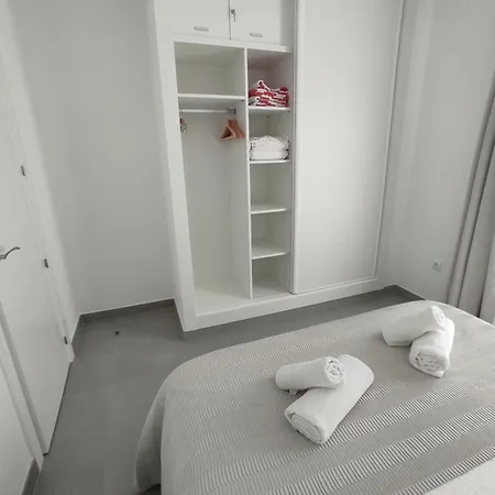 דירה Residencial Pinos 3 *