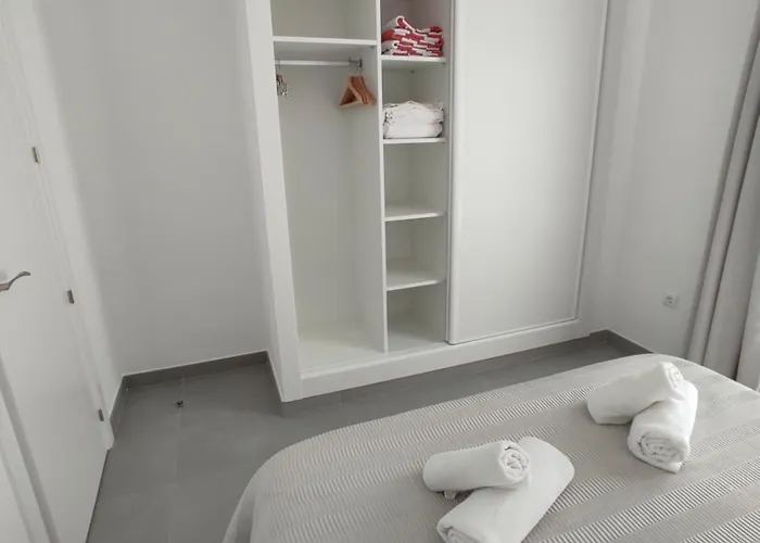 Apartment Residencial Pinos 3 *